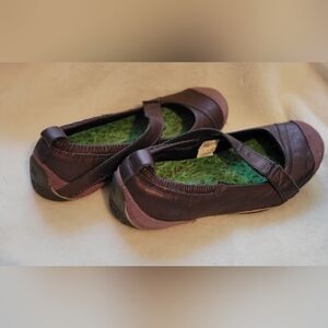 Cushe Purple Lesther Slippers Comfortable Everyday Wear. Size 6. (Discontinued)